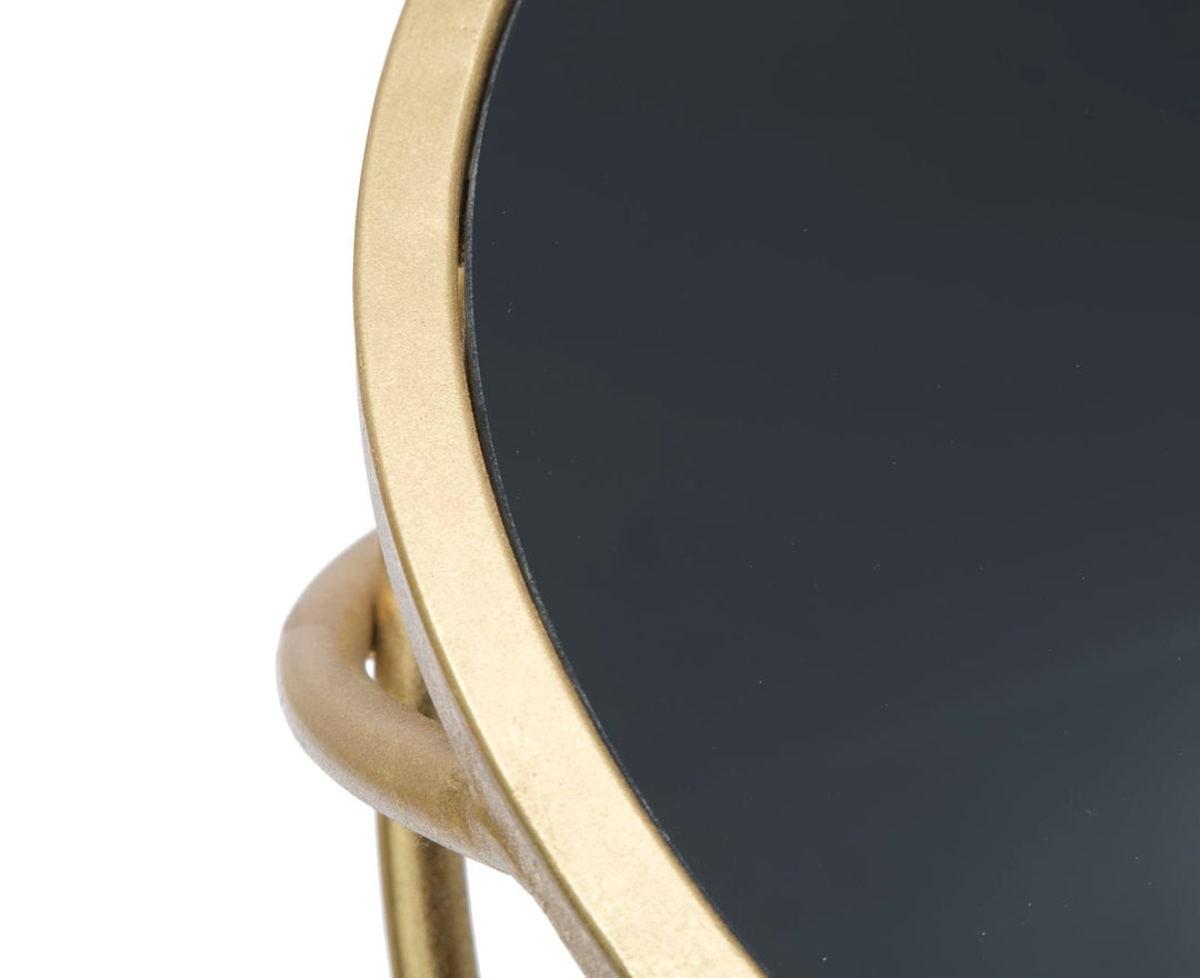 Geometrischer kleiner Tisch aus Metall und Glas in Gold und Schwarz