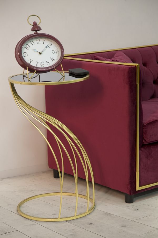 Geometrischer kleiner Tisch aus Metall und Glas in Gold und Schwarz