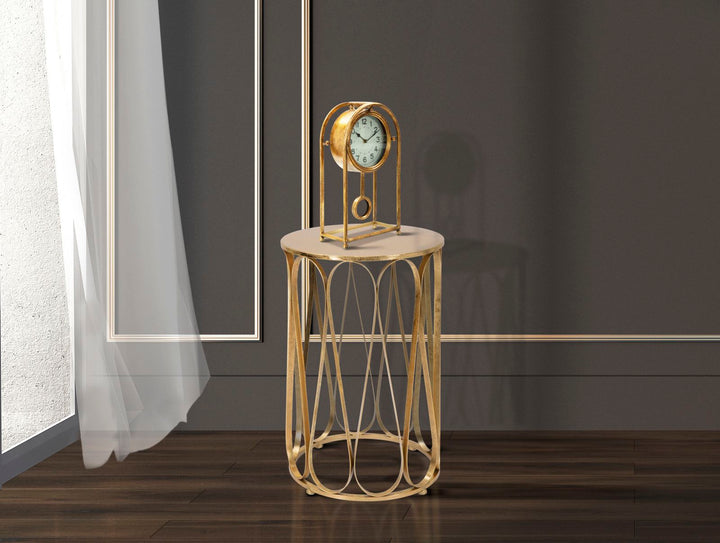 Geometrisches Tischchen aus Metall und Glas Gold