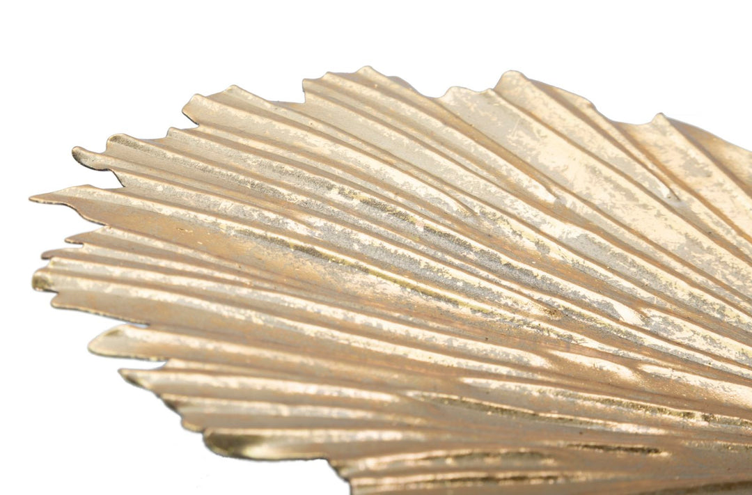 Herzförmiges Tablett aus Goldmetall
