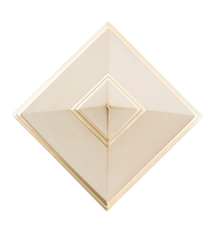 Goldene pyramidenförmige Dekoration (Moderne Skulptur)
