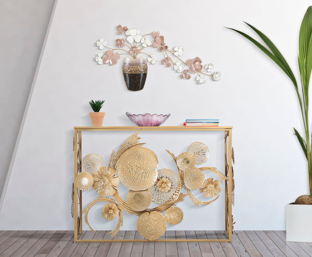 Metallvase mit Blumen Wanddekoration