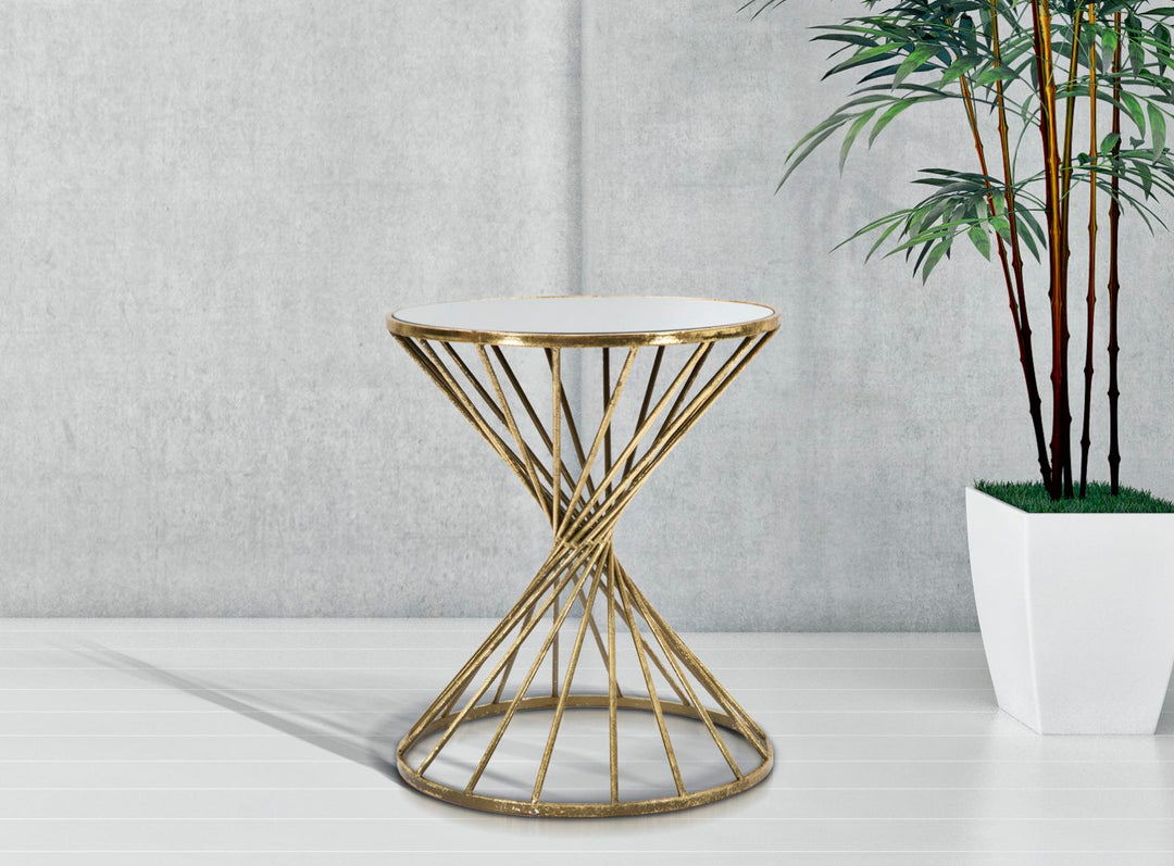 Geometrisches Tischchen aus Metall und Glas Gold