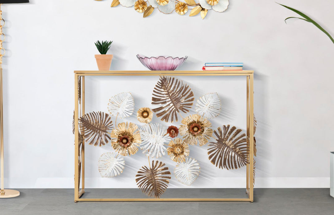 Goldener Konsolentisch aus Metall und Glas mit Blumen- und Blattmuster