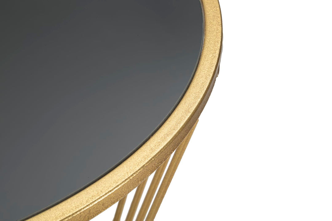 Kleiner runder Tisch aus goldfarbenem Metall und Glas