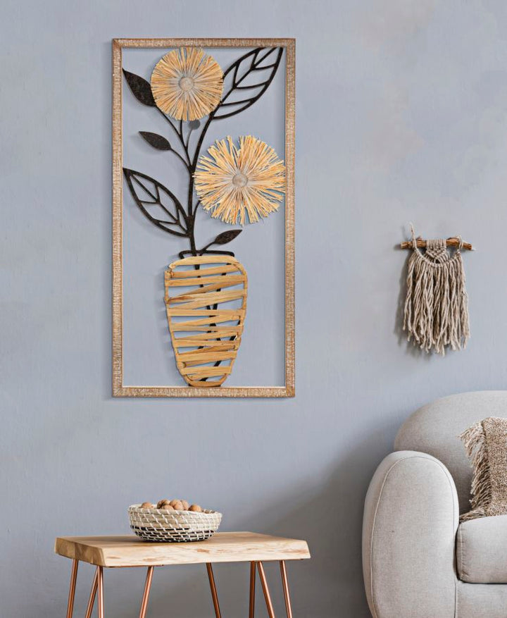 Metall und Holz Vase mit Blumen Wanddekoration im quadratischen Rahmen