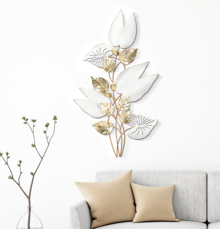 Gold und Weiß Metall Blume und Blatt Muster Wanddekoration