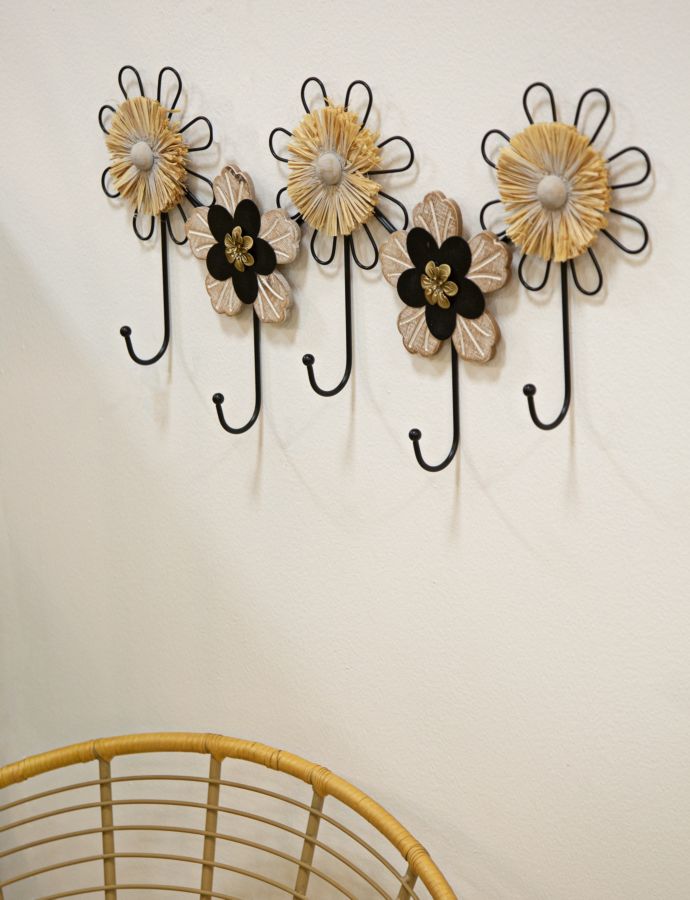 Florale Wandleuchten aus Metall und Holz