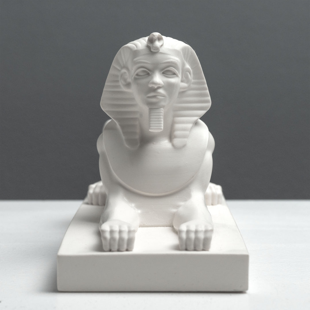 Ägyptische Sphinx Skulptur – Gizeh Statue in Weiß