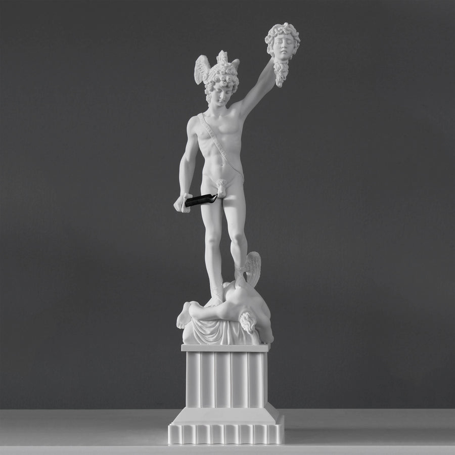 Statue von Perseus mit dem Kopf der Medusa