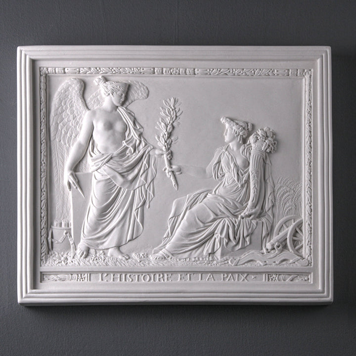Siegesgöttin bringt Frieden – Relief