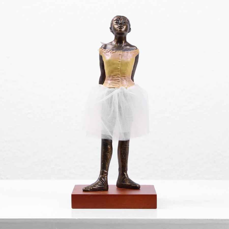 Kleine Tänzerin Statue (Bronzierte Skulptur aus Kunstharz)