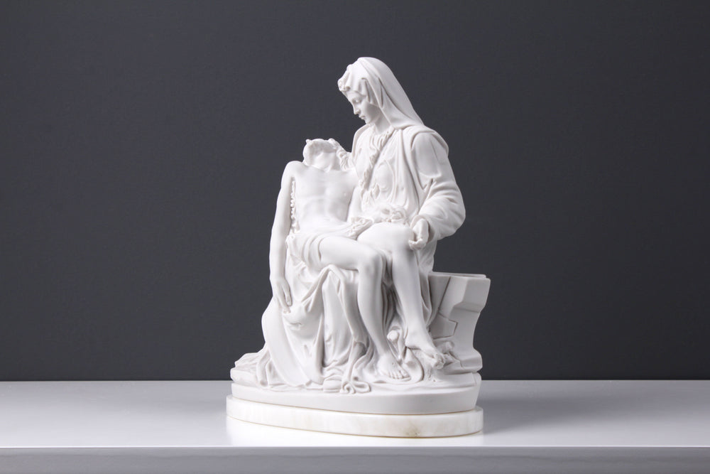 Pieta Skulptur (Klein)