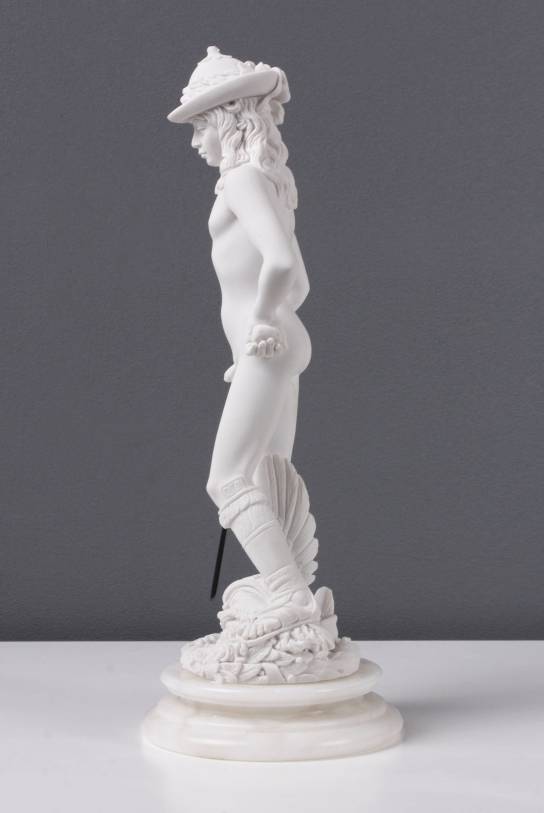 David von Donatello Statue