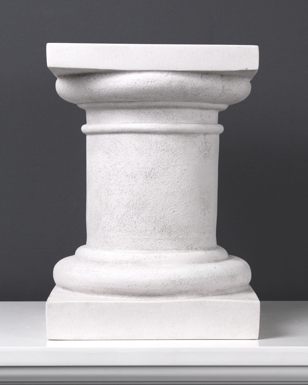 Kleine Marmorsäule für Statue