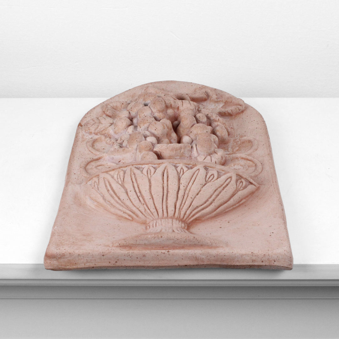 Weintrauben Terrakotta Basrelief