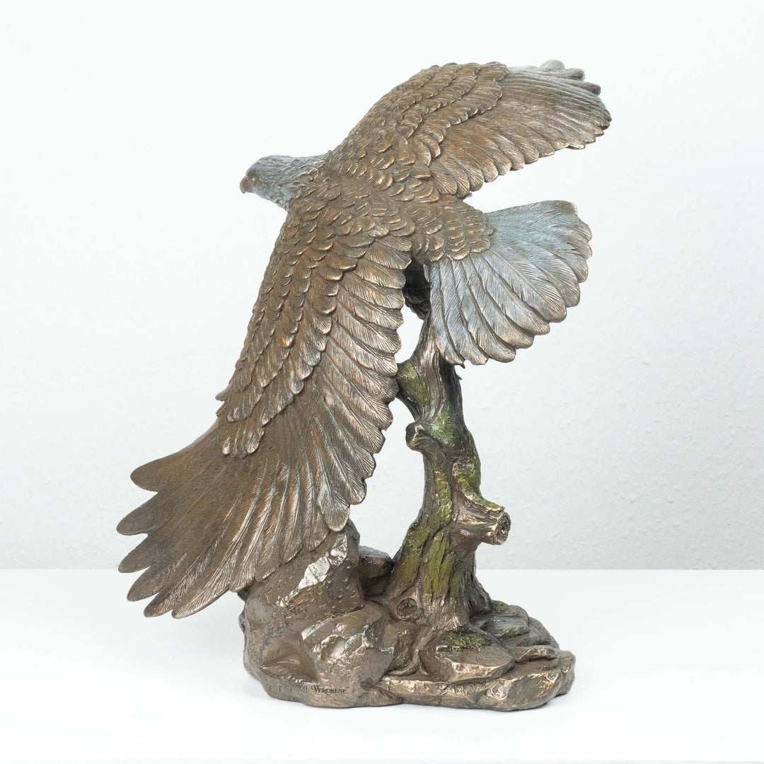 Adler Fliegend (Bronzierte Skulptur aus Kunstharz)