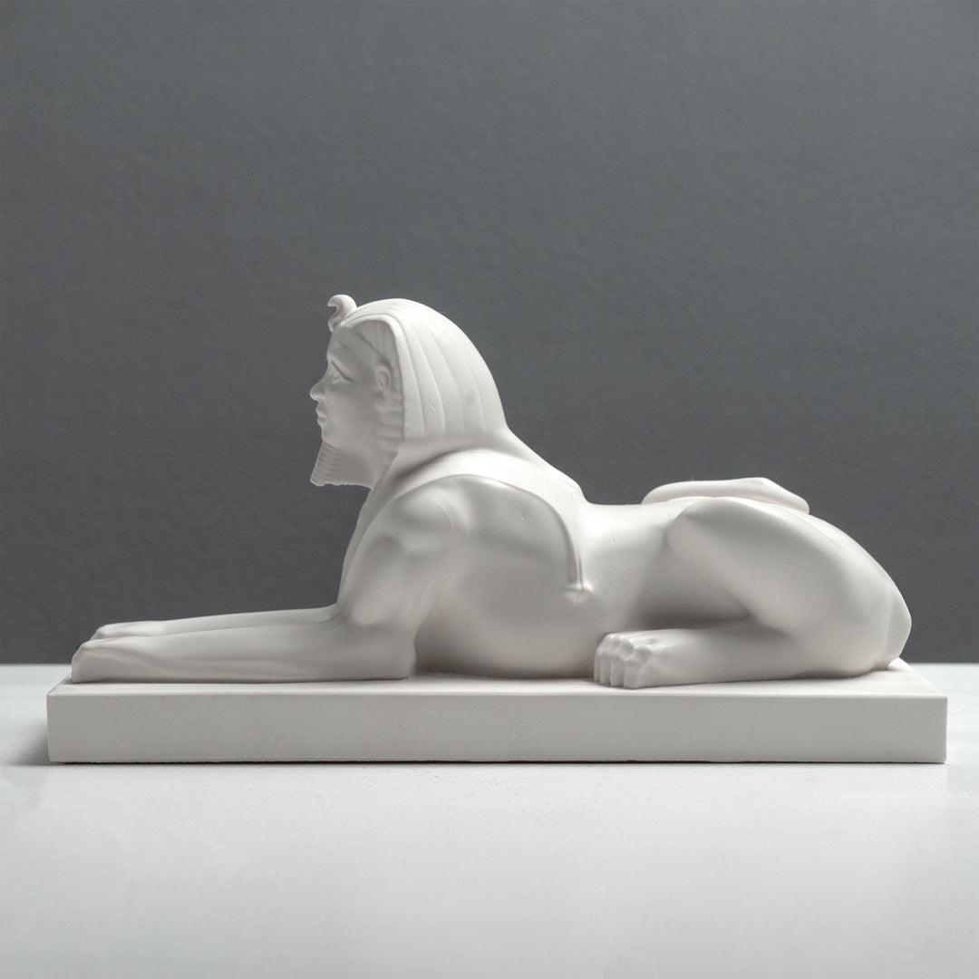 Ägyptische Sphinx Skulptur – Gizeh Statue in Weiß