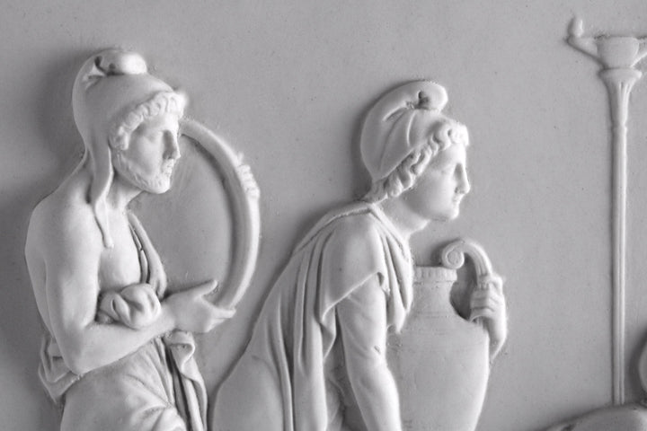 Relief Priamos bittet Achilles