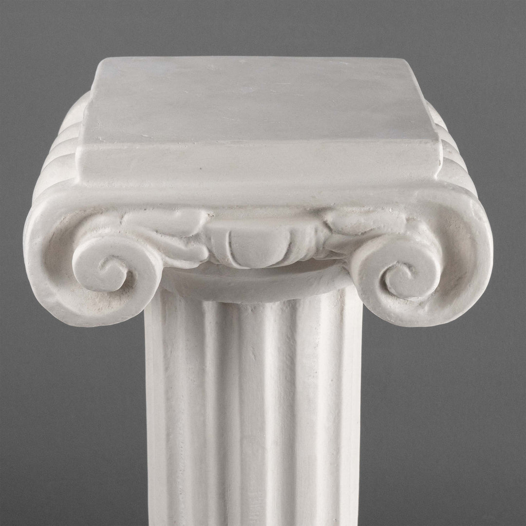 Ionische Säule – Gartensockel