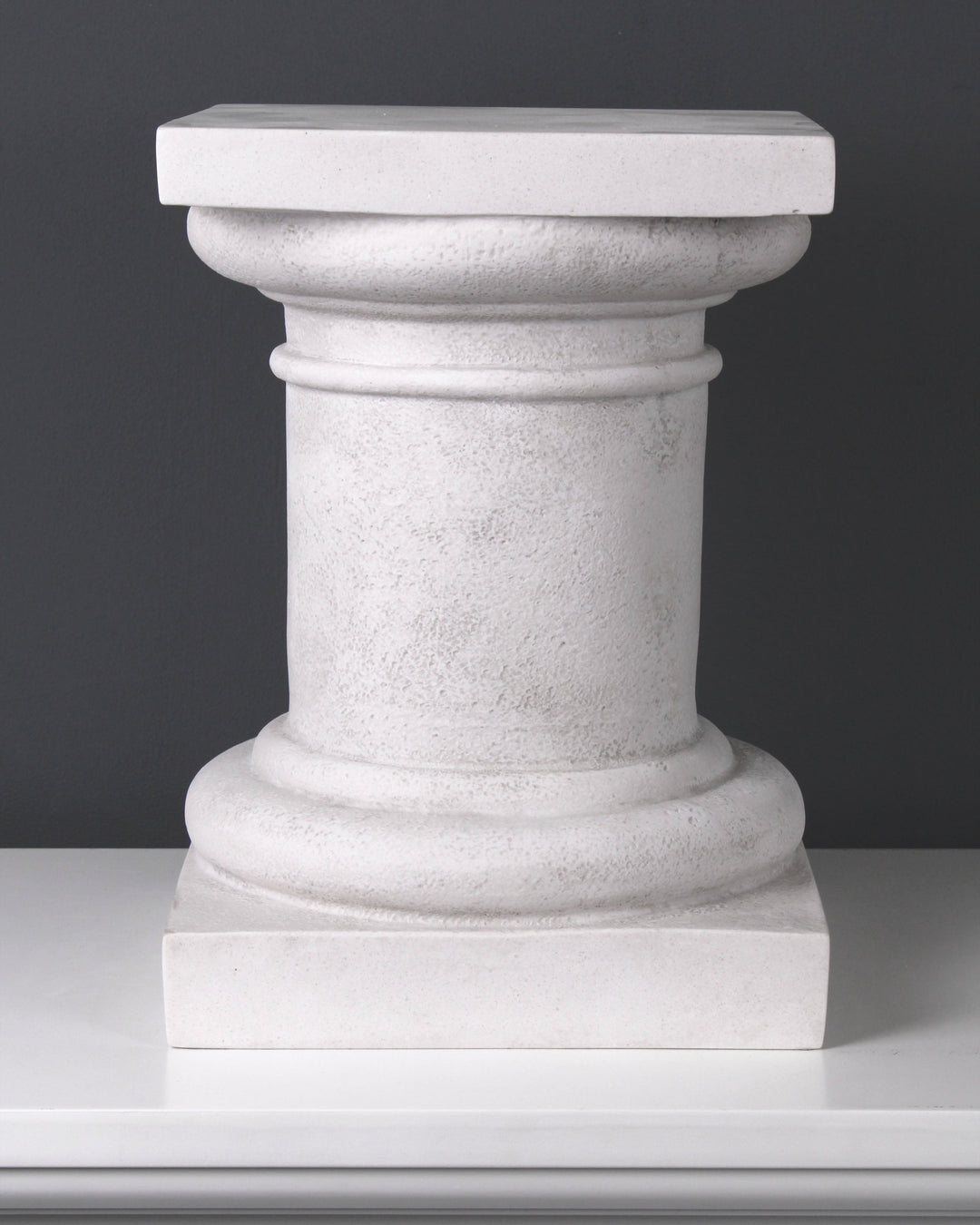 Kleine Marmorsäule für Statue