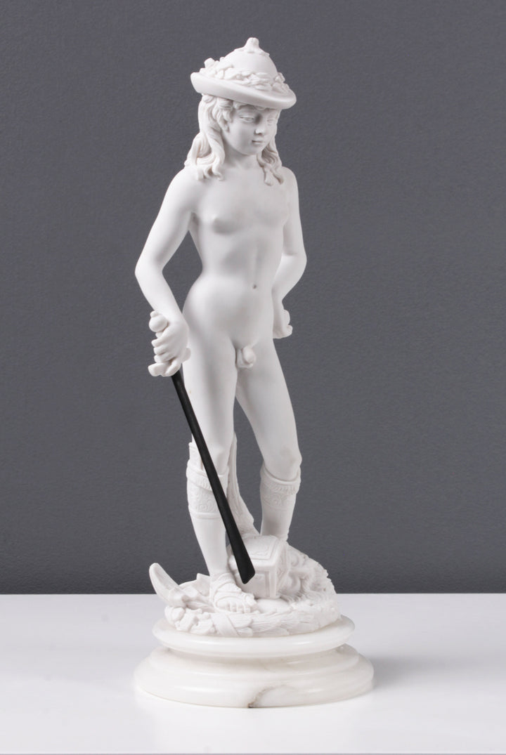 David von Donatello Statue