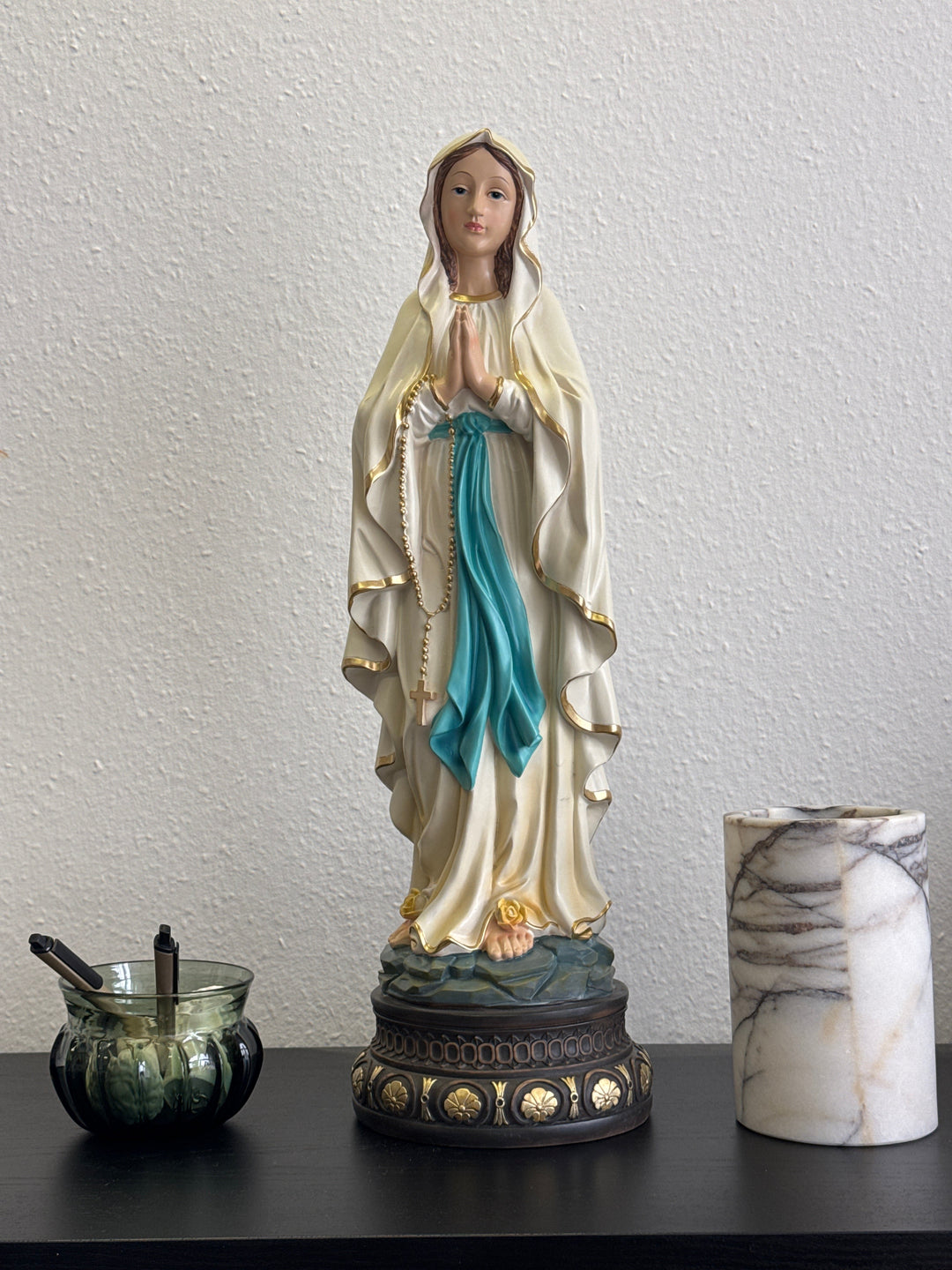 Unsere Liebe Frau von Lourdes Statue