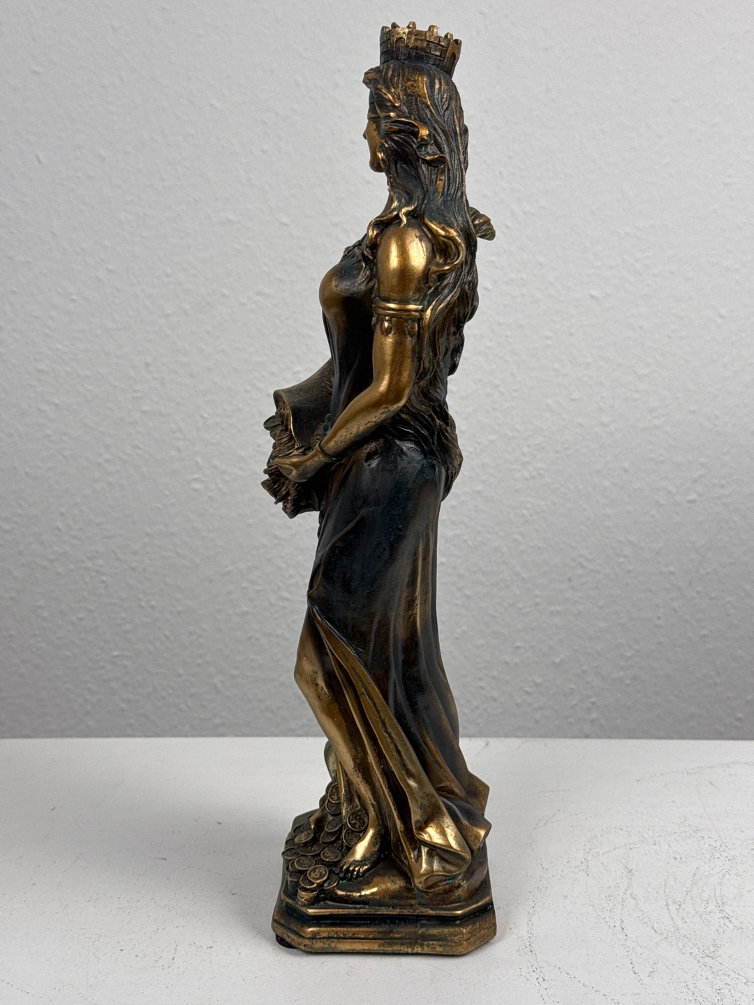 Lady Fortuna Statue – Griechische Göttin des Glücks (Patinierte Bronzefigur)