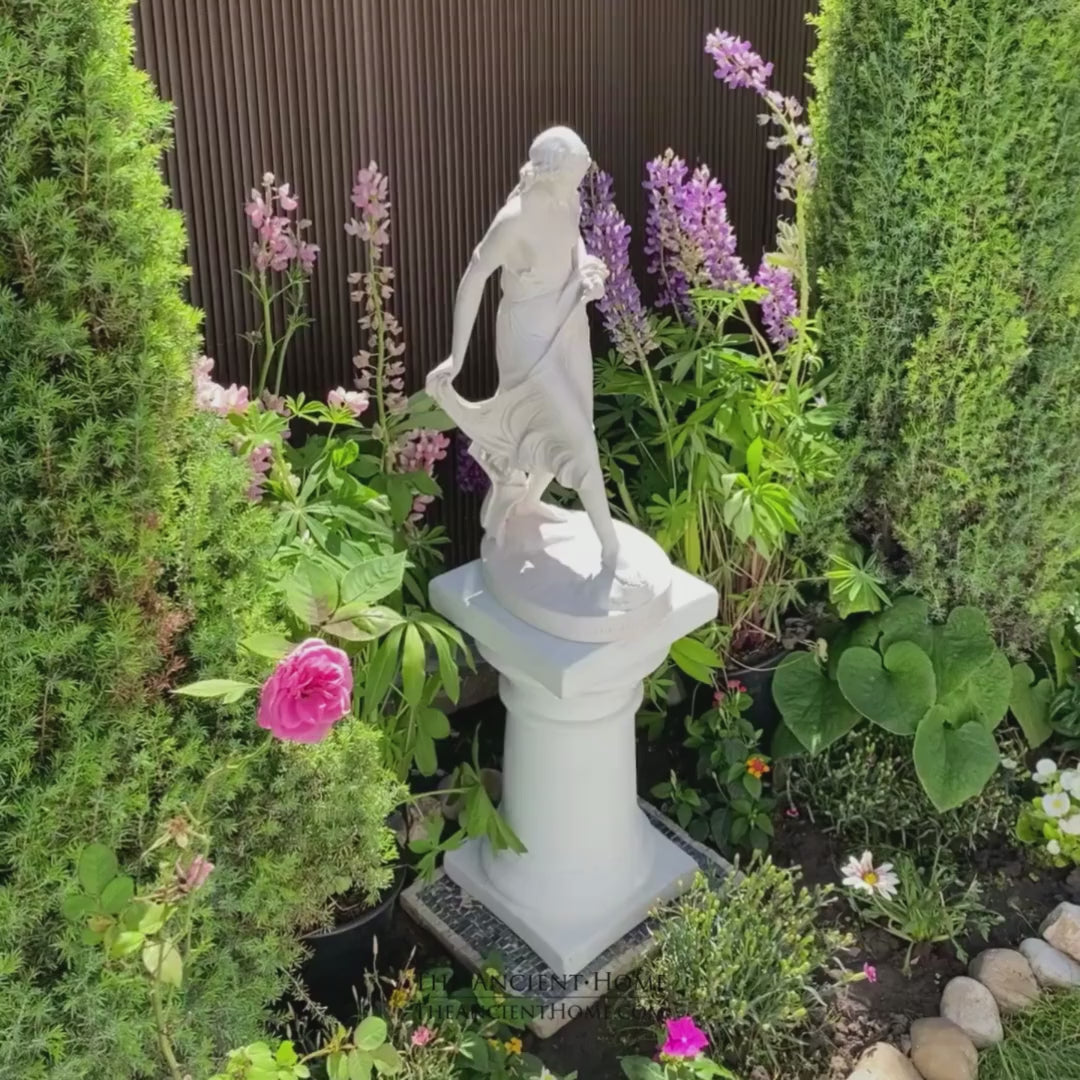 Dorische Säulen im Paar – Gartensockel