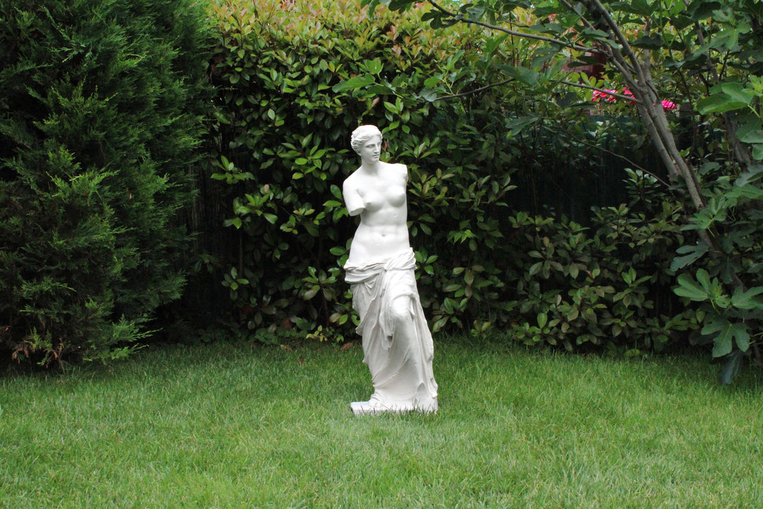 Venus von Milo Statue