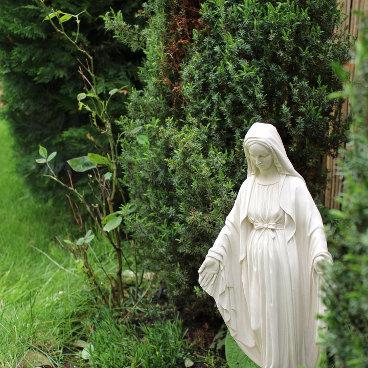 Jungfrau Maria Gartenstatue