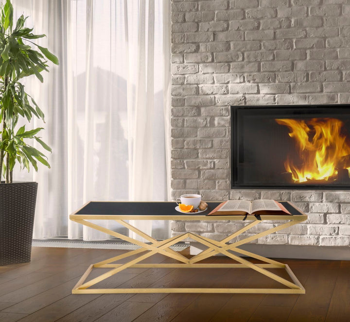 Goldener und schwarzer Metall-Couchtisch mit pyramidenförmigen Beinen