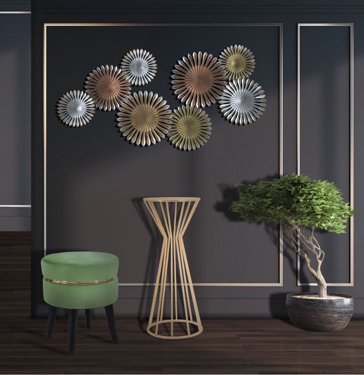 Geometrisches Tischchen aus Metall und Glas Gold