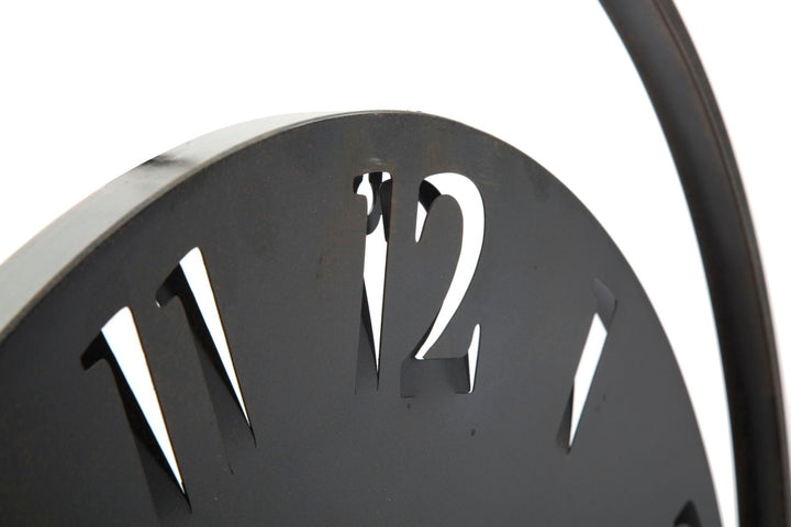 Schwarze runde Wanduhr aus Metall