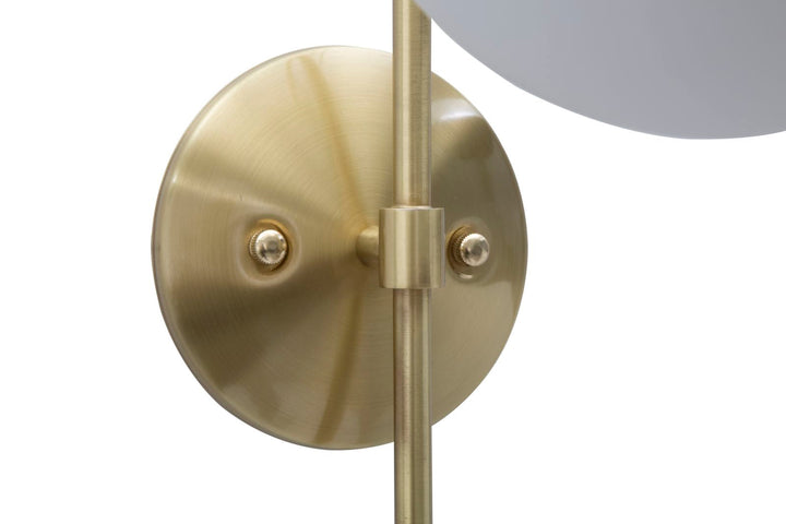 Goldfarbene Metall-Wandleuchte