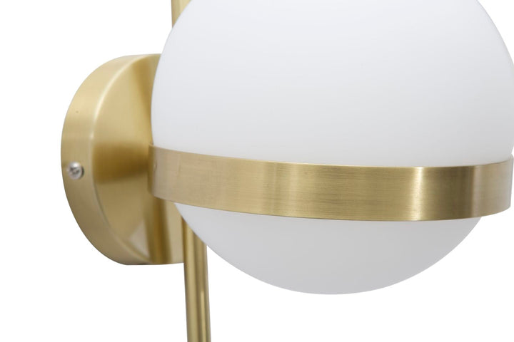Goldfarbene Metall-Wandleuchte
