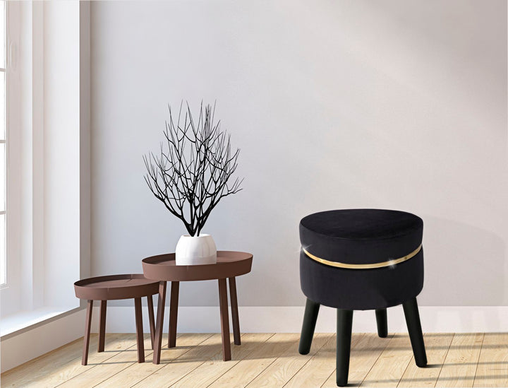 Gepolsterter Sitz aus schwarzem und goldenem Samt