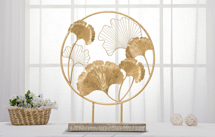 Goldene runde Blumenmuster Dekoration (Moderne Skulptur)