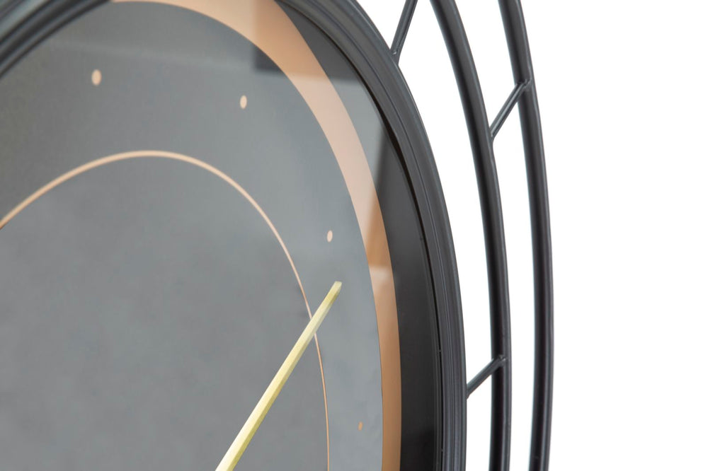Schwarze und goldene runde Wanduhr