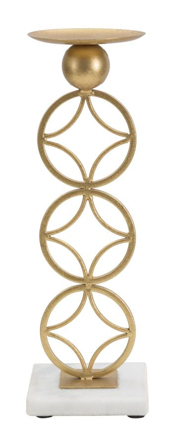 Geometrischer Kerzenständer aus Goldmetall auf weißem Marmorsockel