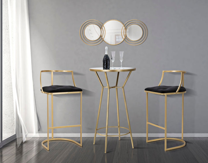 Barhocker aus schwarzem Samt mit goldenen Metallbeinen