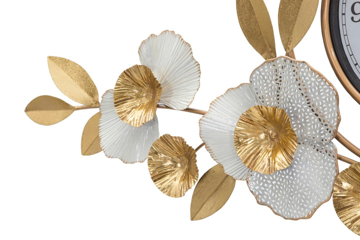 Elegante Wanduhr mit Blumenmuster in Gold und Weiß