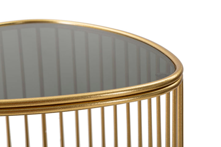 Kleiner Tisch aus goldfarbenem Metall und Glas