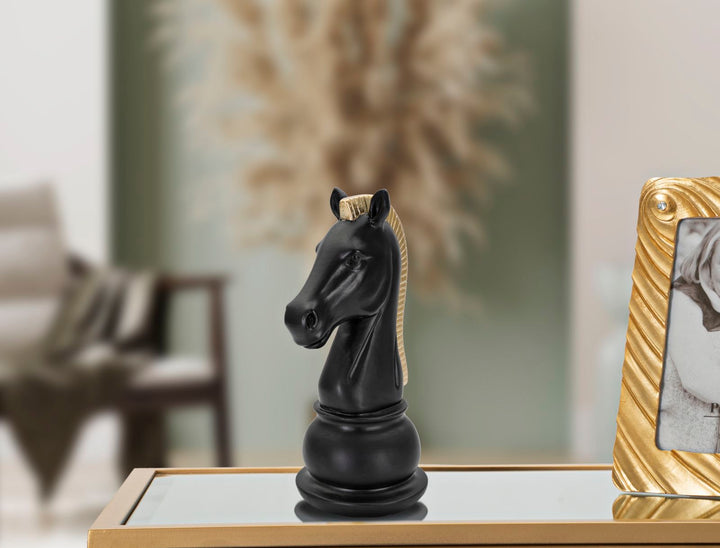 Schwarz-goldene Pferdeschachpuppe (Moderne Skulptur)