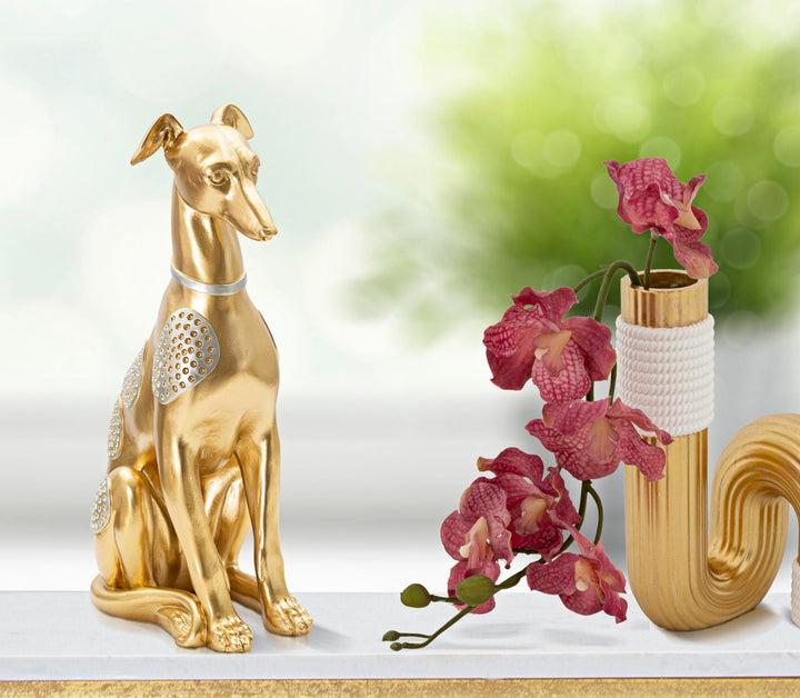Goldene sitzende Hundestatue (Moderne Dekoration)