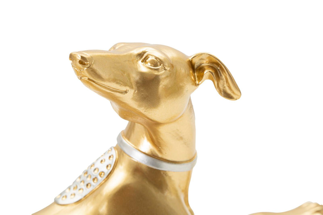 Goldfarbene liegende Hundestatue (Moderne Dekoration)