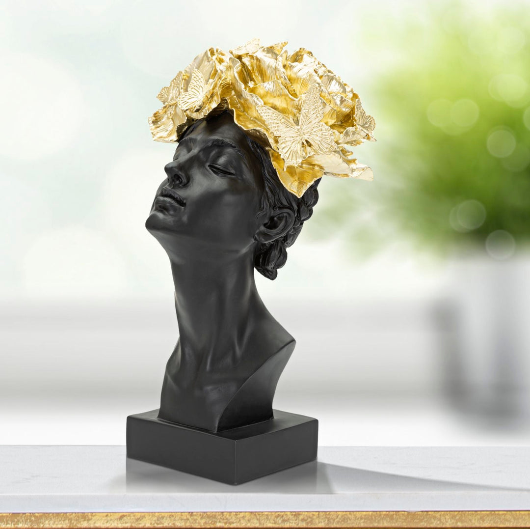 Weibliche Büste mit Schmetterlingen (Gold & Schwarz Moderne Dekoration)