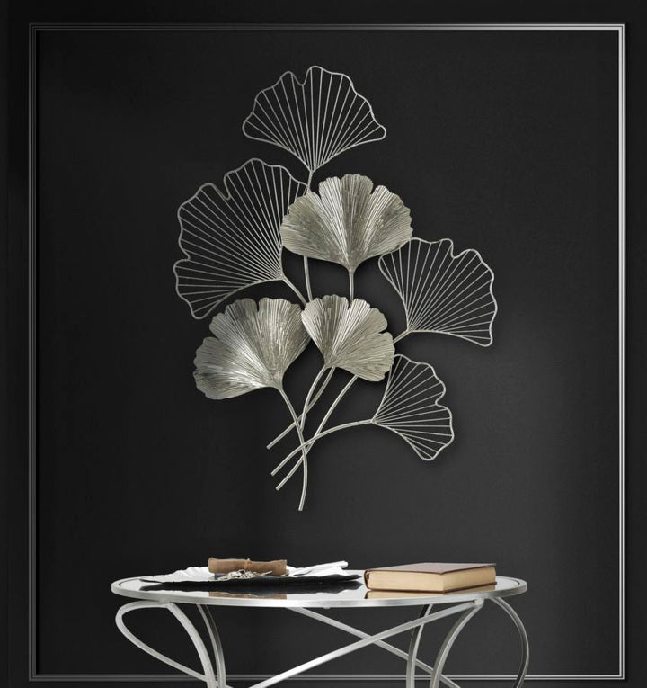 Silberne Blume & Blatt Wanddekoration (Modern Sculpture)