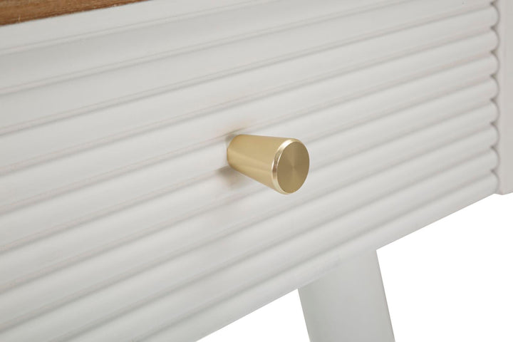 Weißer Holznachttisch mit Schubladen