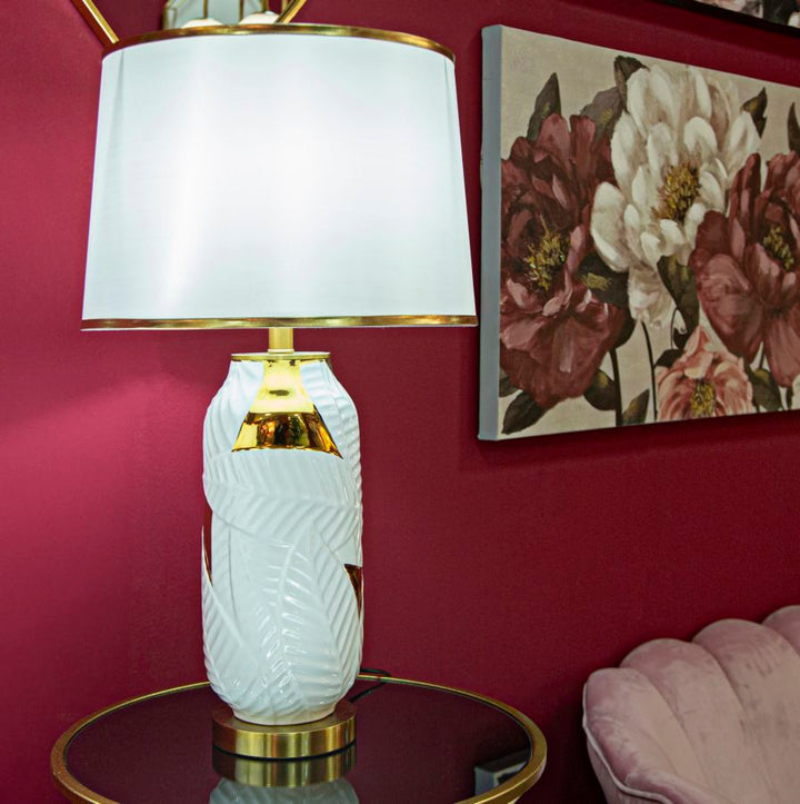 Luxuriöse Tischlampe aus Keramik in Gold und Weiß